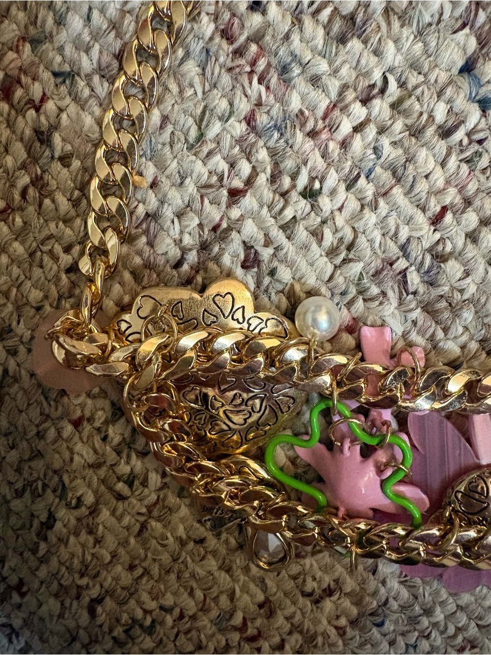 NWOT Betsey Johnson Flower Drama Bib Necklace - Picture 6 of 13